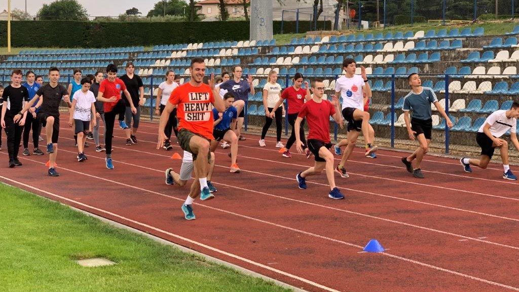 https://www.ak-maximvs.hr/wp-content/uploads/2020/09/25_vijesti_28.8.jpg